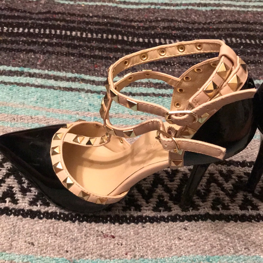 Heels - Picture 6 of 6